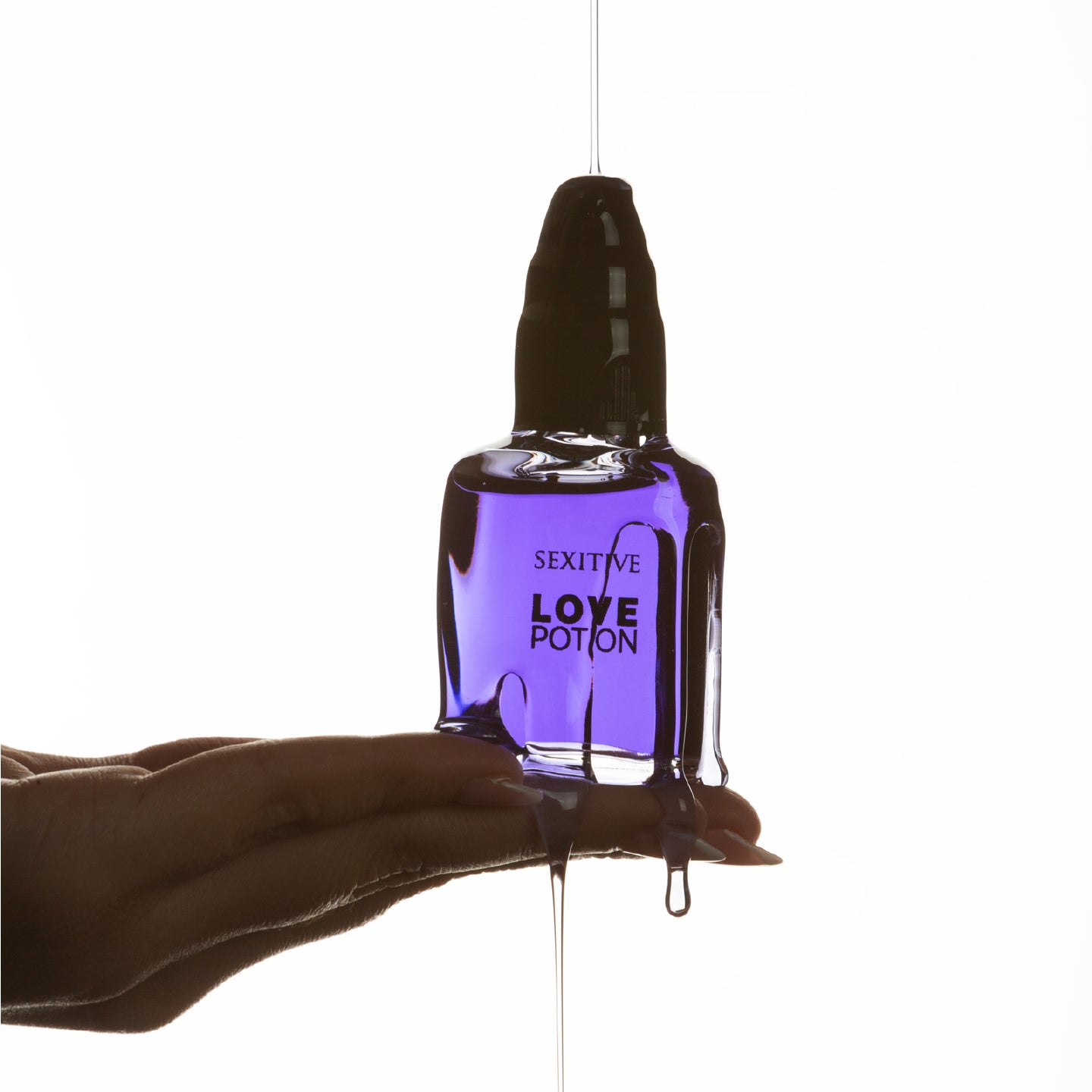 LOVE POTION - Aceite corporal íntimo con sabor a frutos rojos. Sensación envolvente de calor. 30 ml