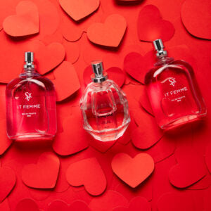 IT FEMME FLORALE - Perfume de Mujer Afrodisiaco. Feromonas para atraer hombres. Aroma persistente. Siéntete radiante y segura - 50 ml - 2 fl oz