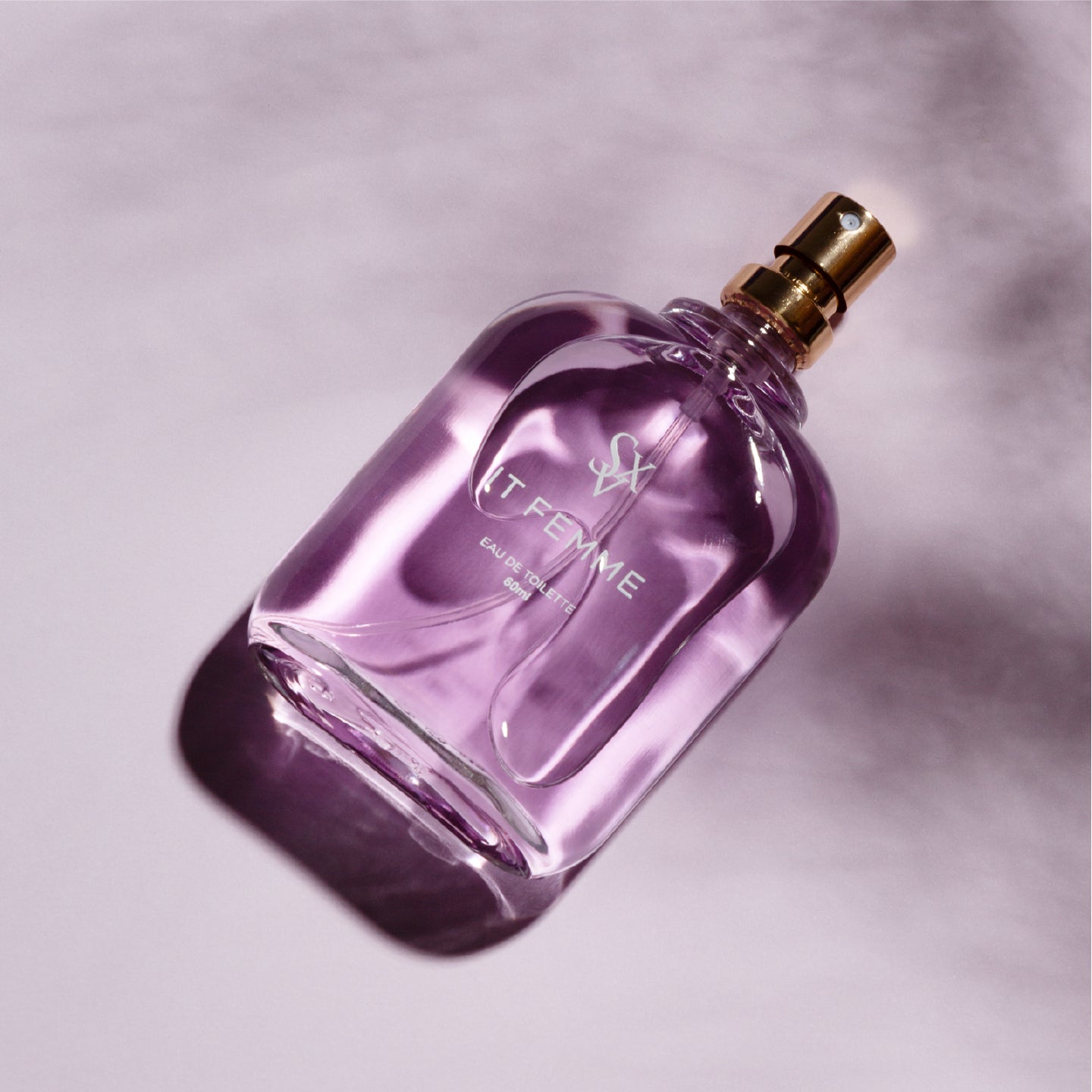 IT FEMME FLORALE - Perfume de Mujer Afrodisiaco. Feromonas para atraer hombres. Aroma persistente. Siéntete radiante y segura - 50 ml - 2 fl oz