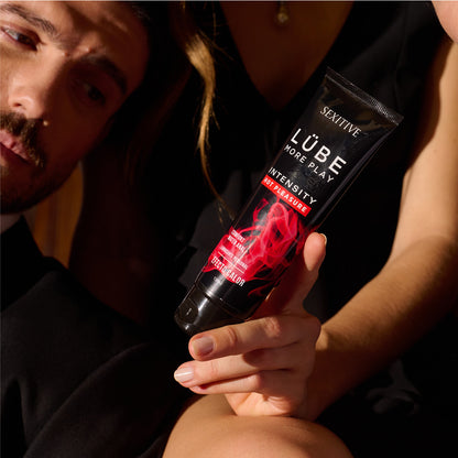 Lubricante Anal LÜBE INTENSITY Hot Pleasure. Con Efecto Calor y Base Acuosa.  Gel Sexual para Hombres, Mujeres y Parejas. Estimulación. 130ml
